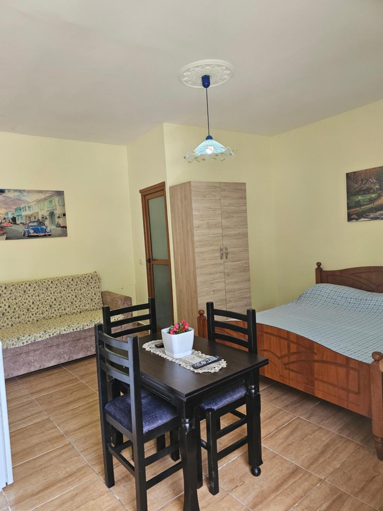 Apartament Mesaiz Wlora