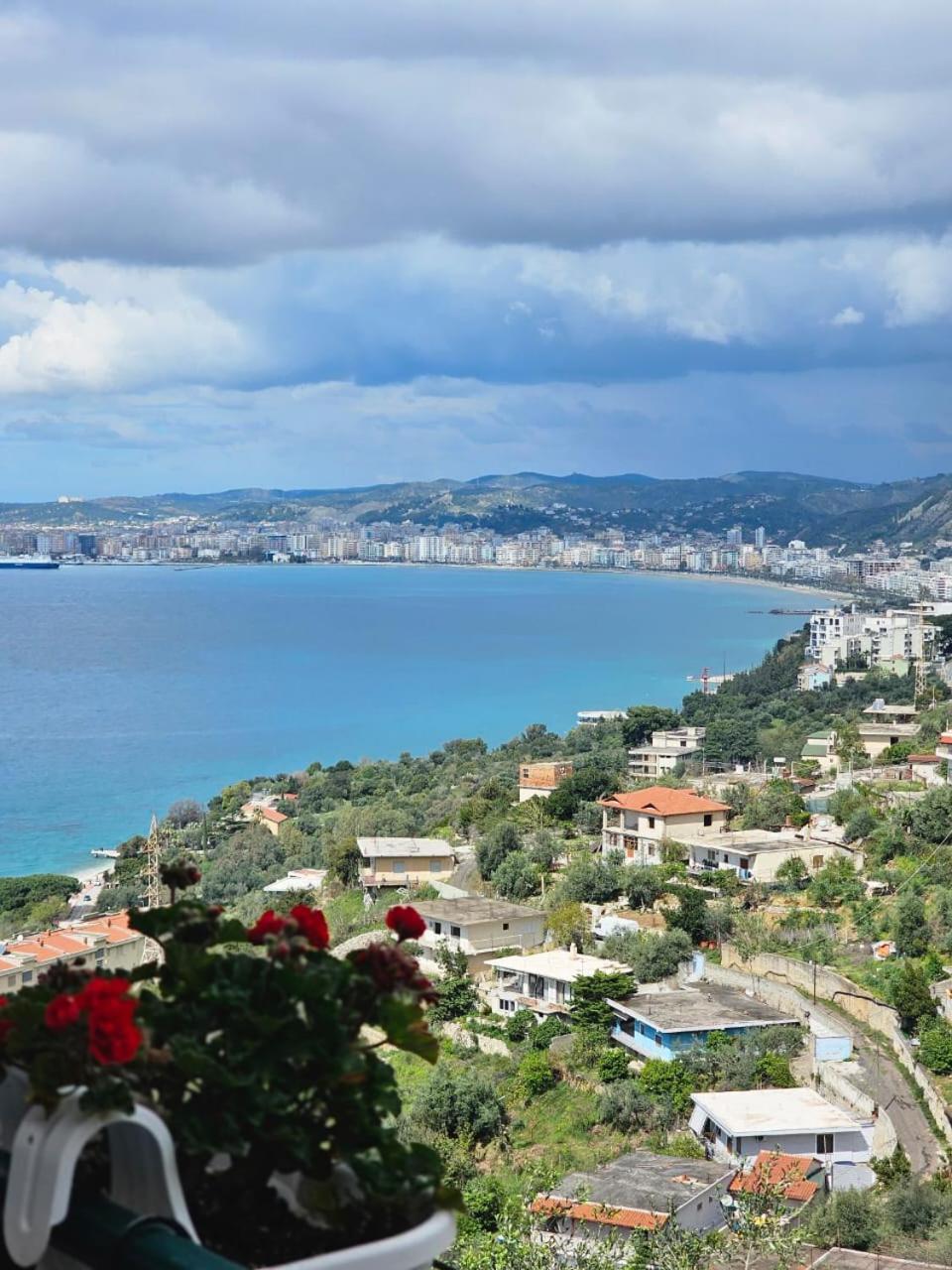Mesaiz Apartament Wlora