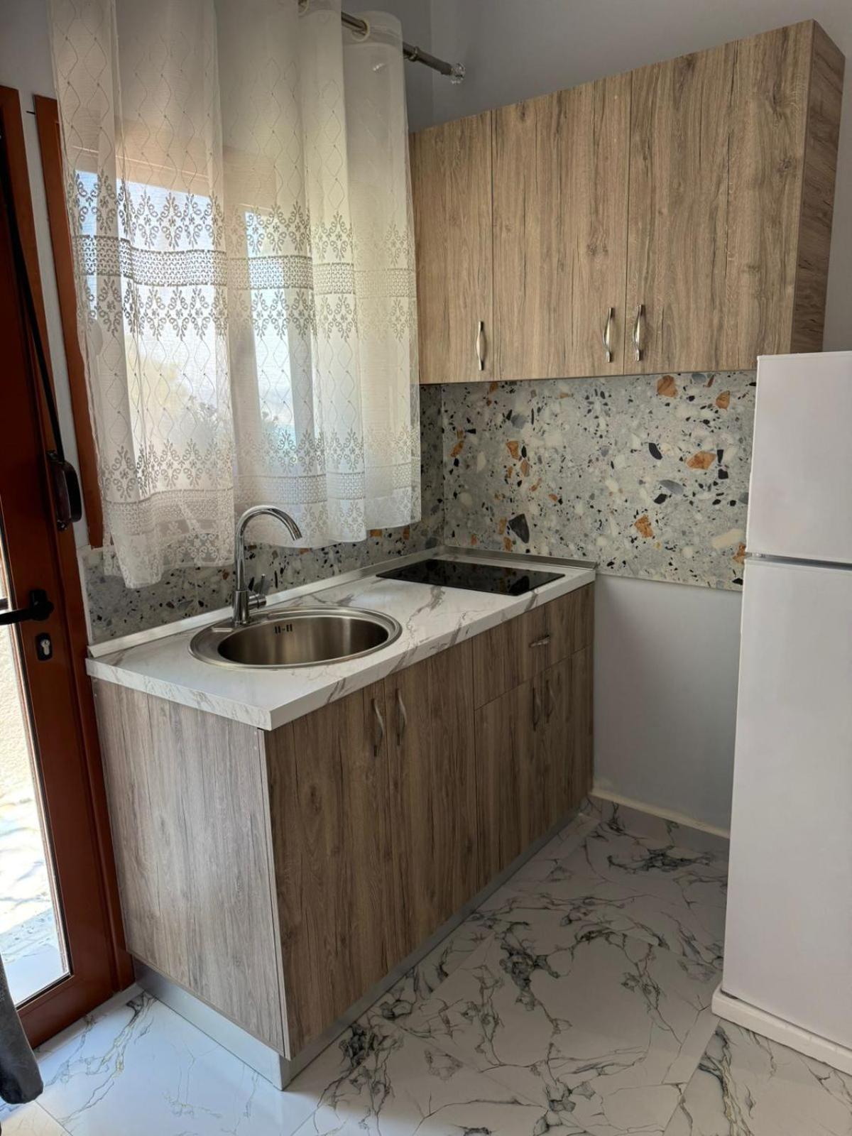 Apartament Mesaiz Wlora